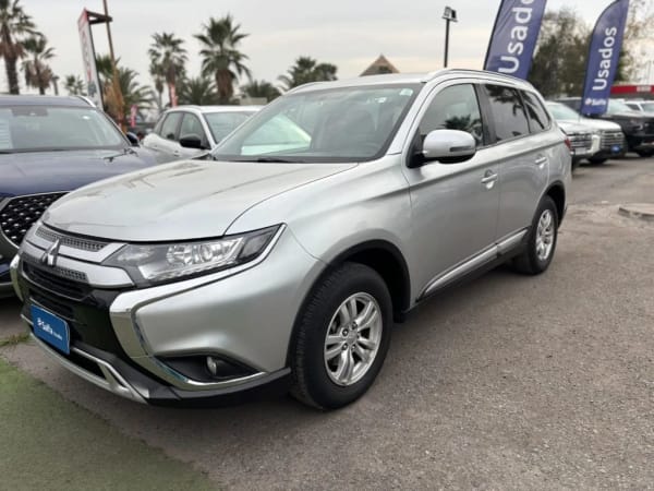 2021 Mitsubishi Outlander en venta - Metropolitana de Santiago