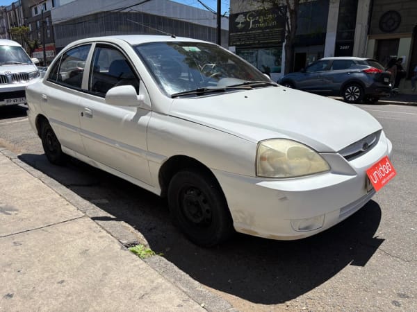 2005 Kia RIO II 1.3 BLANCO
