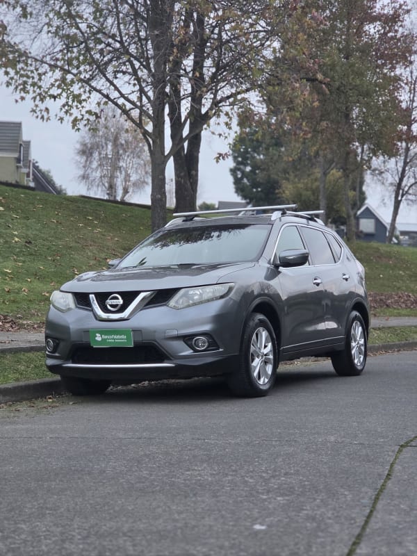 2015 Nissan X-Trail Advance Gris