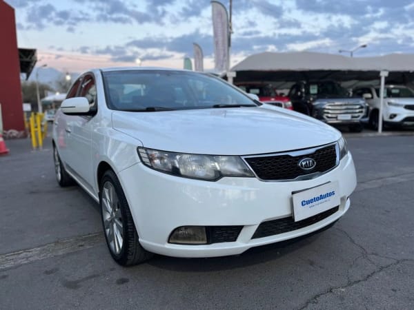 2011 Kia Cerato en venta - Metropolitana de Santiago