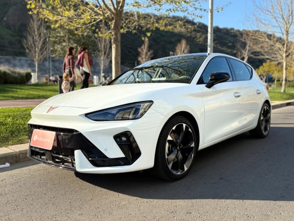 2026 Cupra LEON 1.5TSI Blanco