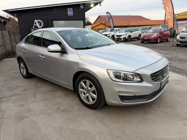 2015 Volvo S60 T5 PLUS en venta - Maule