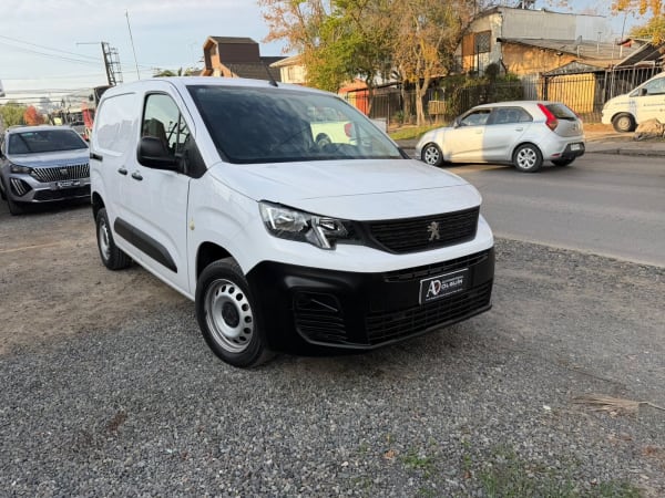 2024 Peugeot PARTNER L1 BLUE HDI 1.5 100 HP en venta - Maule