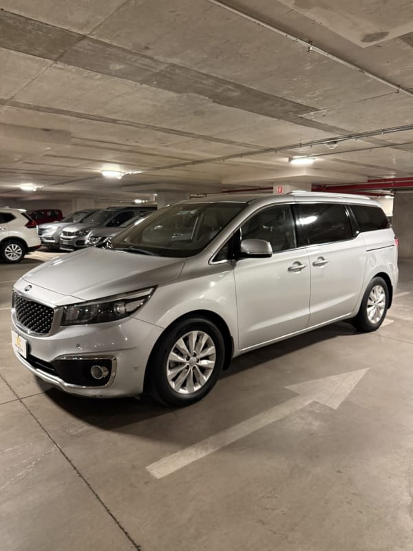 2021 Kia Grand Carnival en venta - Maule