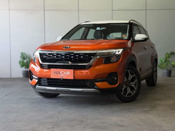 2022 Kia SELTOS NARANJO METALIZADO