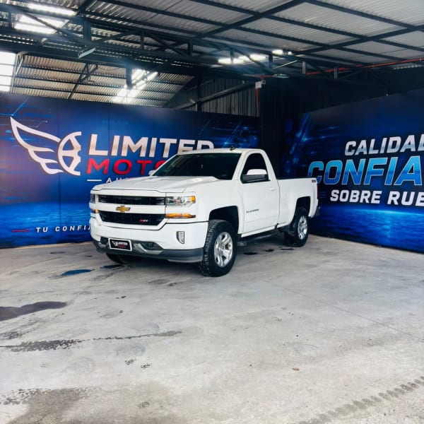 2017 Chevrolet Silverado 5.3 en venta - La Araucanía