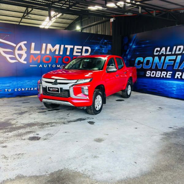 2021 Mitsubishi L200 KATANA CRT 4X4 2.4 en venta - La Araucanía