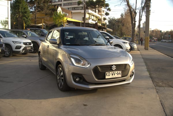 2018 Suzuki SWIFT 1