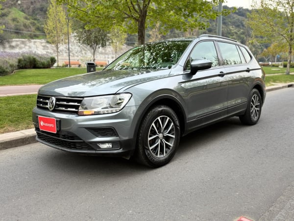 2019 Volkswagen TIGUAN Comfortline Gris