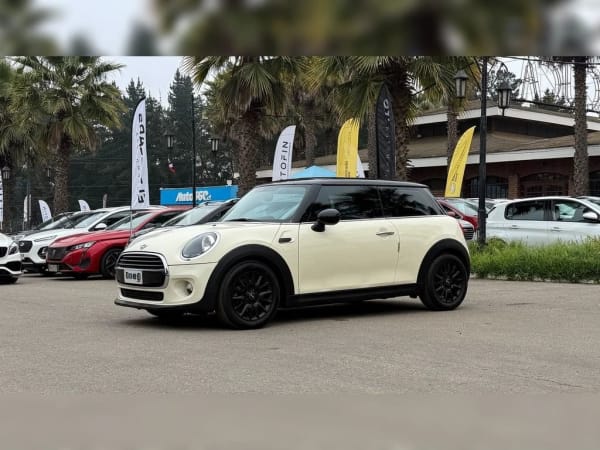 2019 MINI COOPER