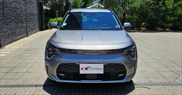 2023 Kia Niro EX Gris
