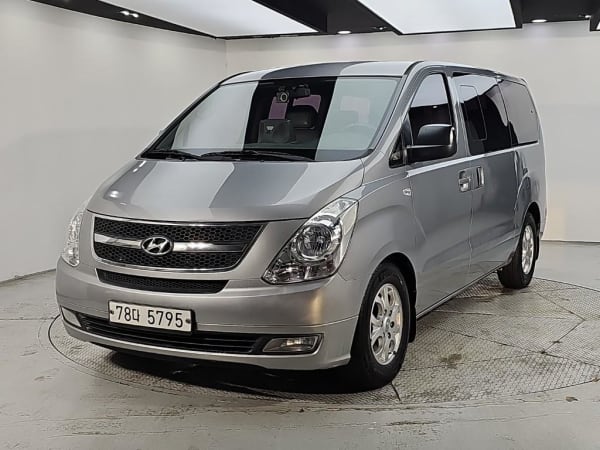 2012 Hyundai Starex en venta - importación a pedido