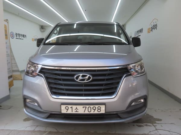 2021 Hyundai Starex Ref 420928 Diesel Gris