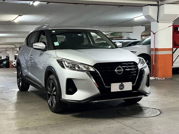 2024 Nissan Kicks ADVANCE Plata