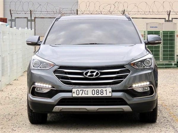 2016 Hyundai Santa Fe The Gris