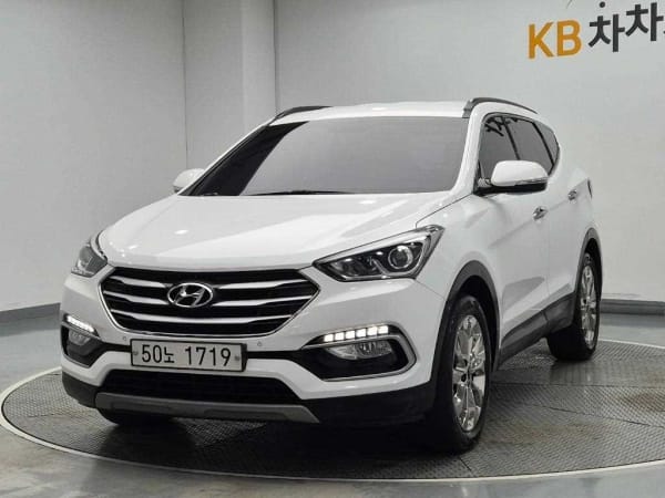 2018 Hyundai Santa Fe The Blanco
