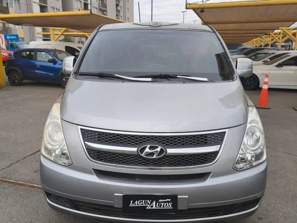 2011 Hyundai Grand Starex 2.5 CLASE B en venta - Metropolitana de Santiago
