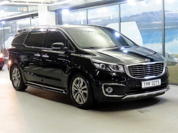 2016 Kia Carnival Diesel Negro