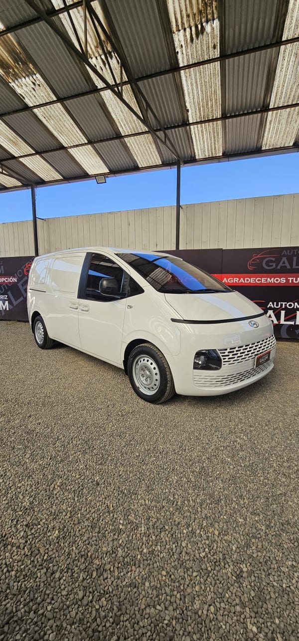 2023 Hyundai Staria en venta - Valparaíso