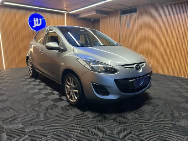 2014 Mazda 2 Sport HB