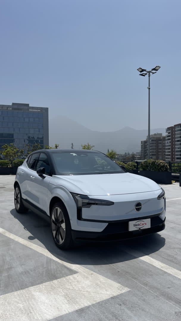 2026 Volvo Ex30 Gris