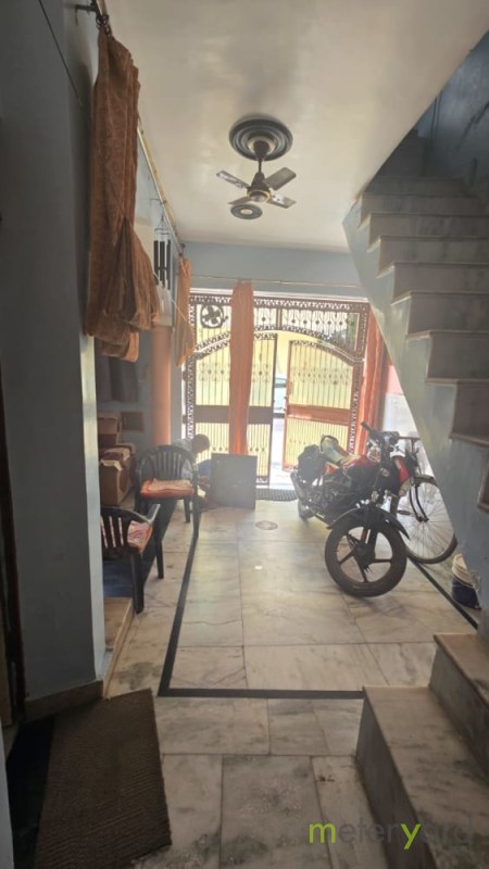 sikandra Property main image
