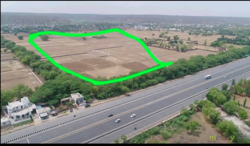 Property main image Property main image