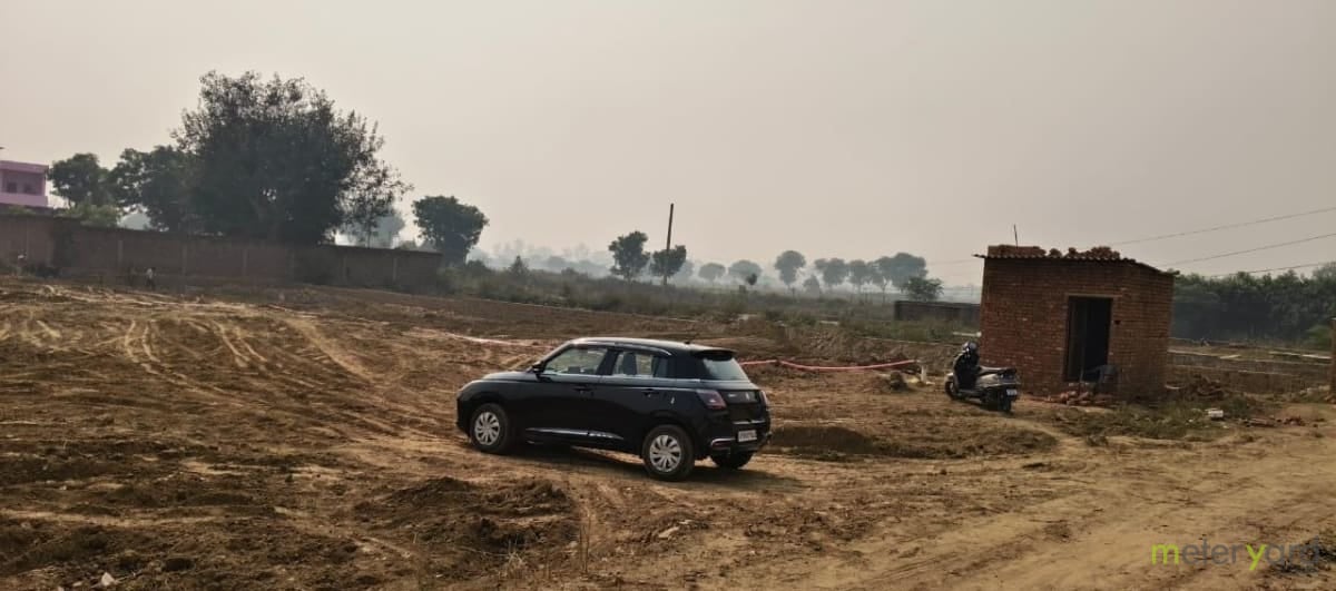 Bichpuri Chowki – 1.5 km | Bodla – 8 km Property main image