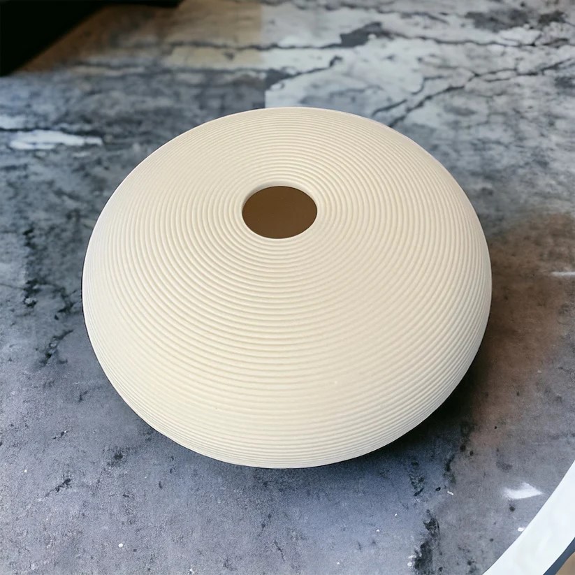 Oval Shape Stripped Vase Decor