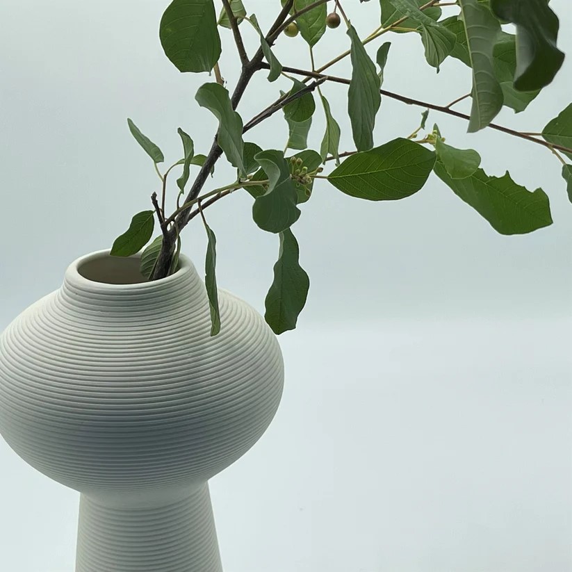 Rita Rippled Vase Decor