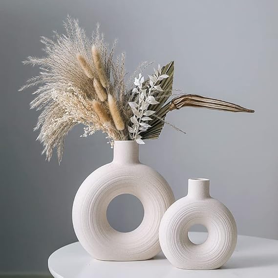 Stripped Donut Shape Vase Decor Set