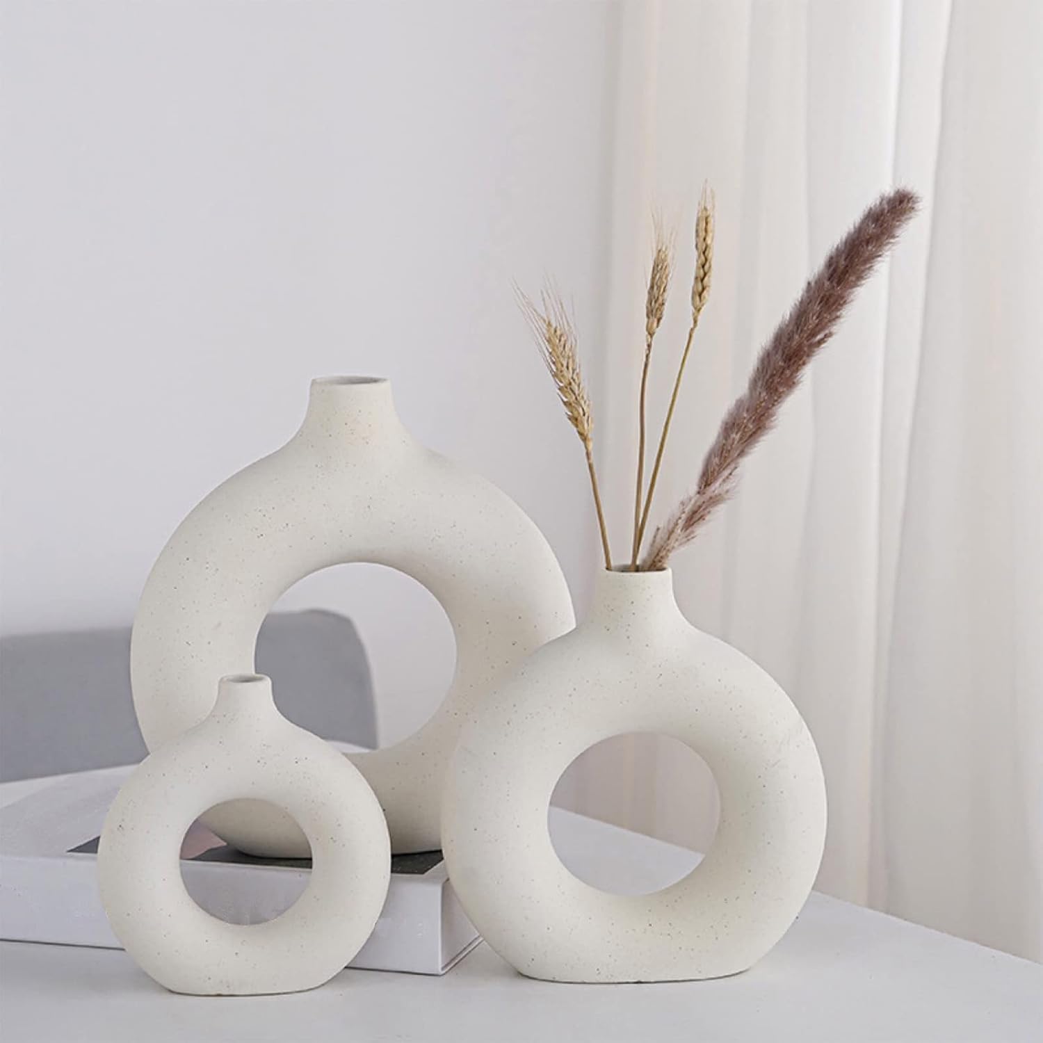 Plain Ceramic Donot Shaped Flower Vase Decor Beige