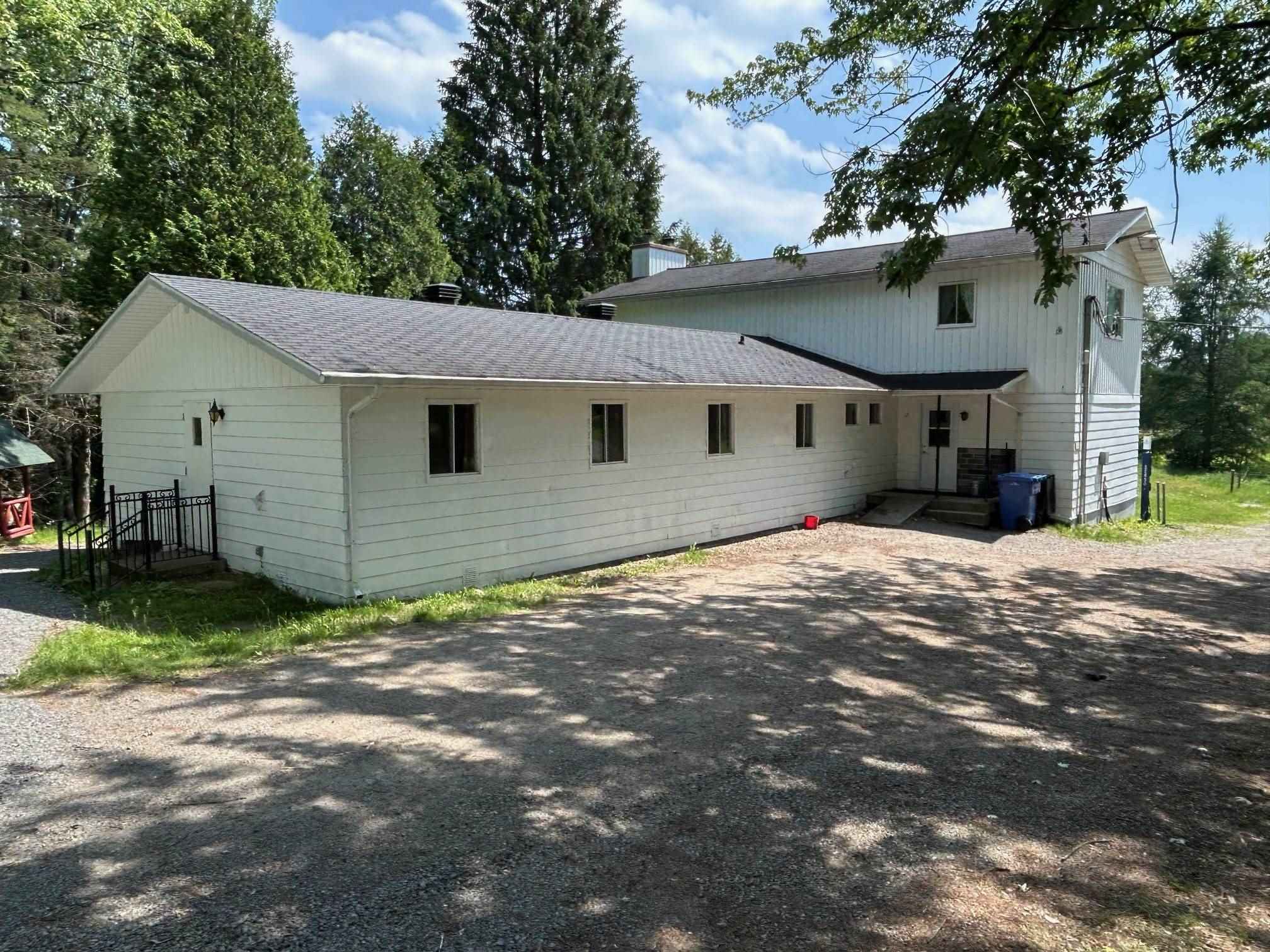 Chalet 30 personnes et salle de rencontre Le Foyer 3