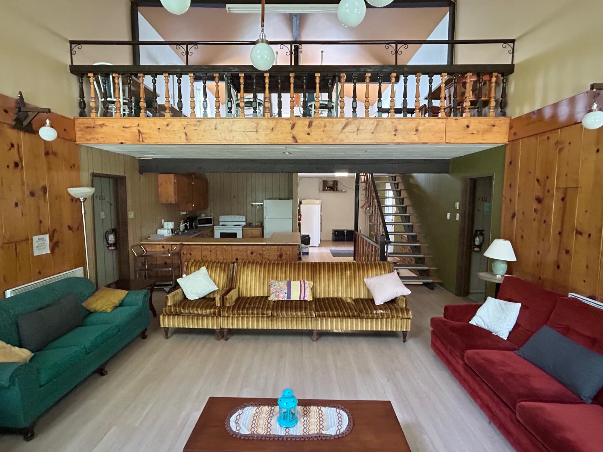 Chalet 30 personnes et salle de rencontre Le Foyer 4