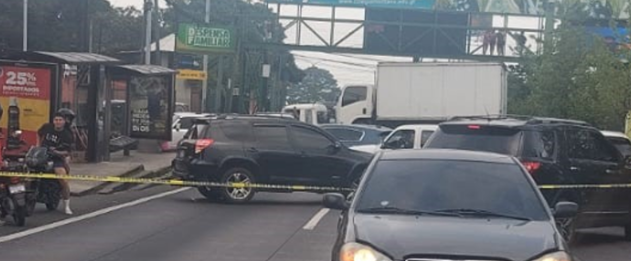 Ataque armado en Mixco deja un muerto y genera cierre vial en la ruta Interamericana
