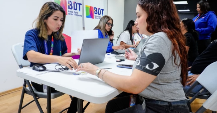 Usuarios reportan dificultades para acceder a sus fondos debido a fallas en el BDT