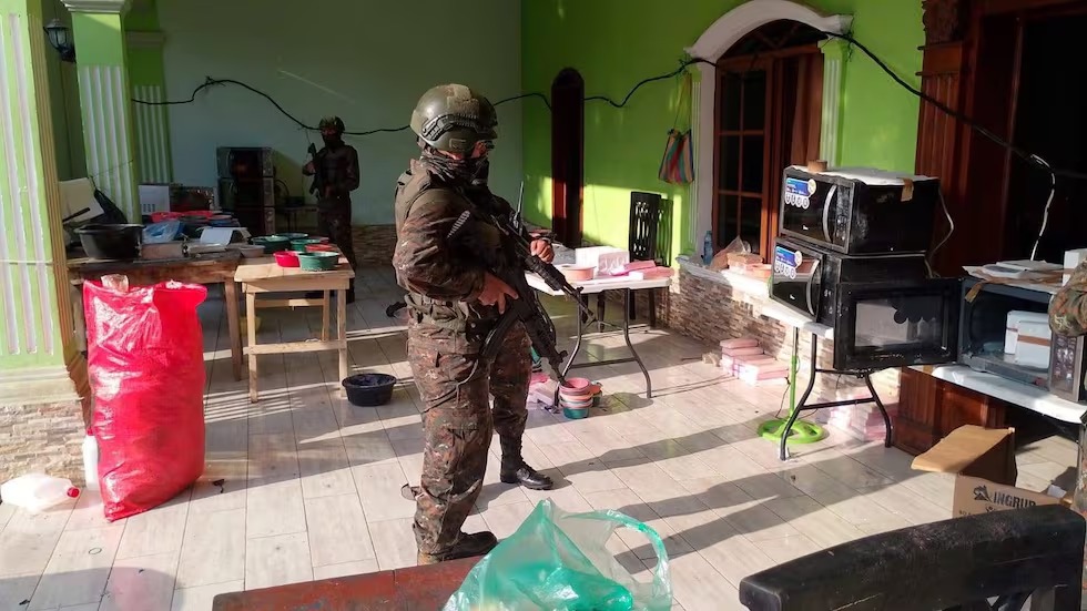 Guatemala acuerda con Estados Unidos operaciones militares conjuntas contra el narcotráfico