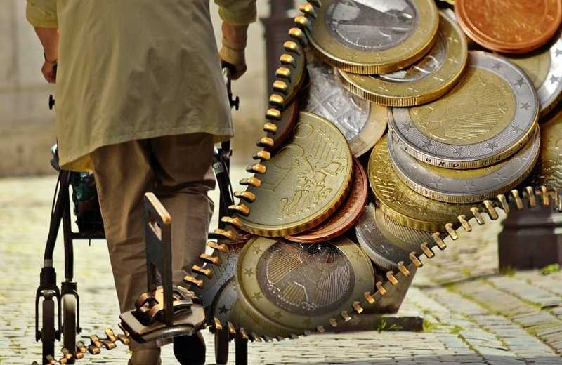 Crítica a la privatización y sostenibilidad del sistema público de pensiones en España