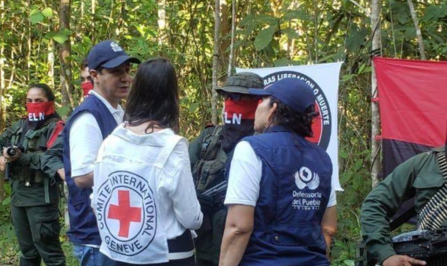 Cruz Roja y otras organizaciones facilitan la liberación de dos retenidos por el ELN en zona fronteriza con Venezuela