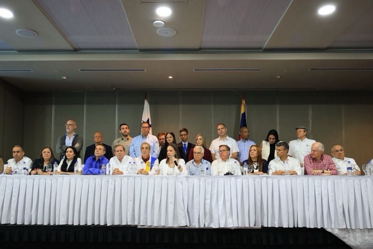 Oposición venezolana define en Panamá una estrategia de transición y exige elecciones presidenciales
