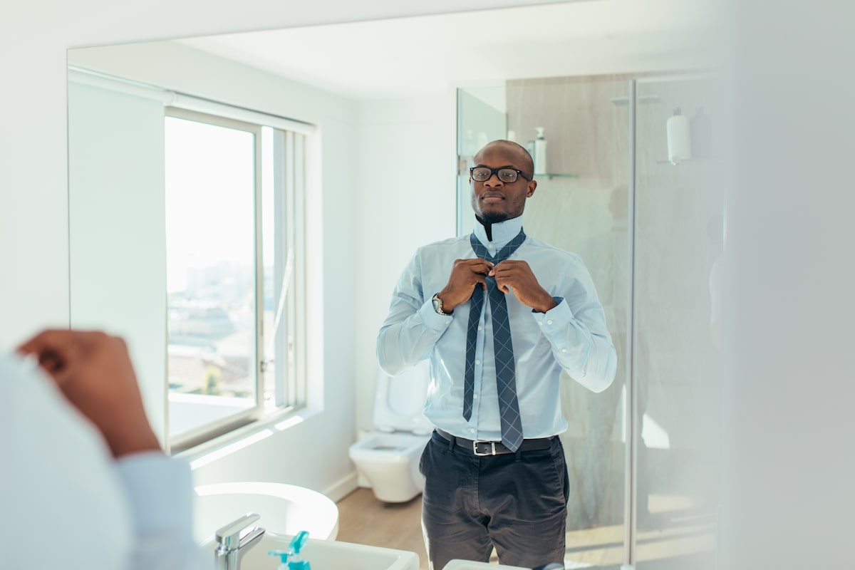 How personal style and clothing choices influence leadership perception and career success