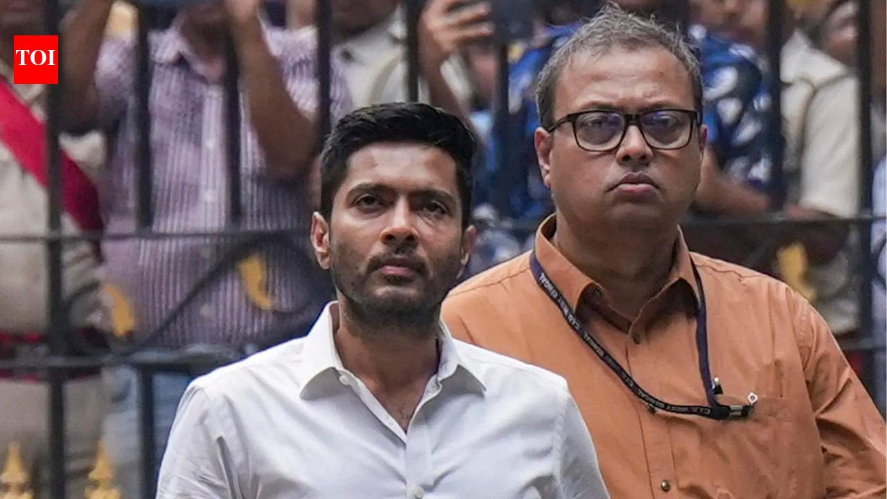 Lok Sabha Speaker to hear TMC leadership and rebel MPs before deciding on recognition dispute