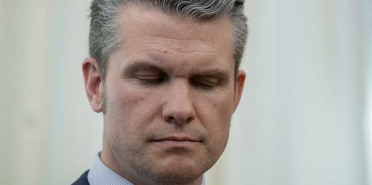 MS NOW commentator says Pete Hegseth faces political scrutiny over advice and public messaging related to Iran conflict