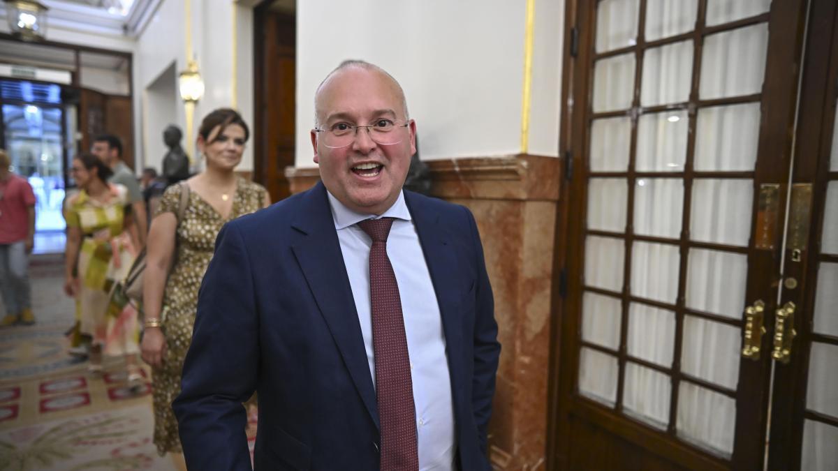 El PP defiende acuerdos parlamentarios con Junts y rebaja la tensión política sobre el independentismo catalán