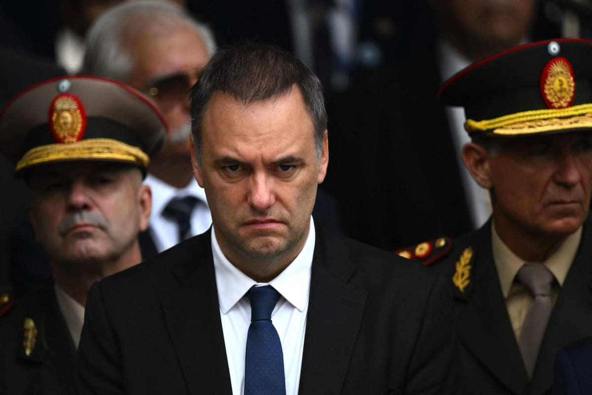 Manuel Adorni dimite como jefe de Gabinete en medio de una investigación por su patrimonio