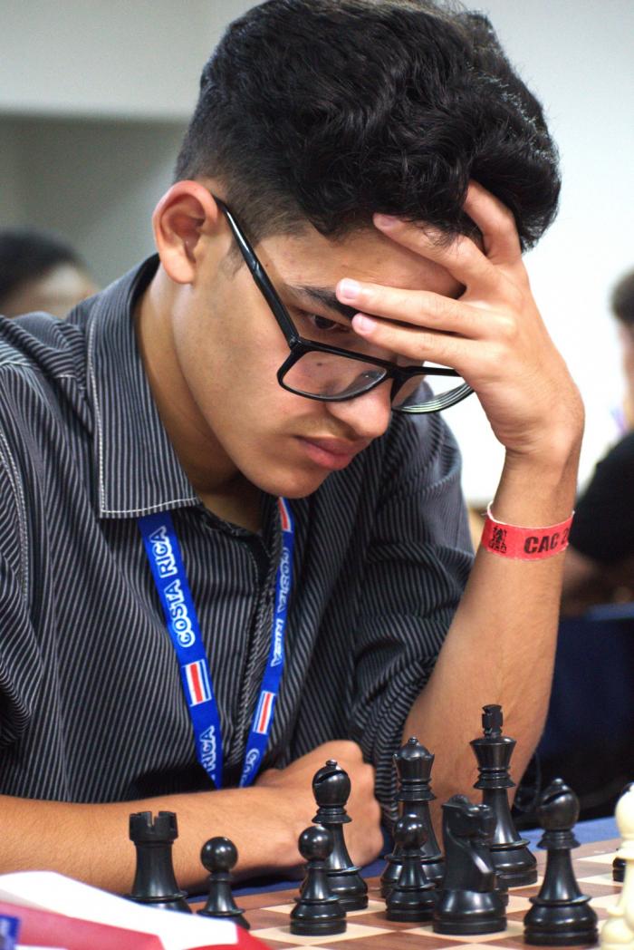 El joven ajedrecista cubano César González destaca como una promesa del ajedrez nacional