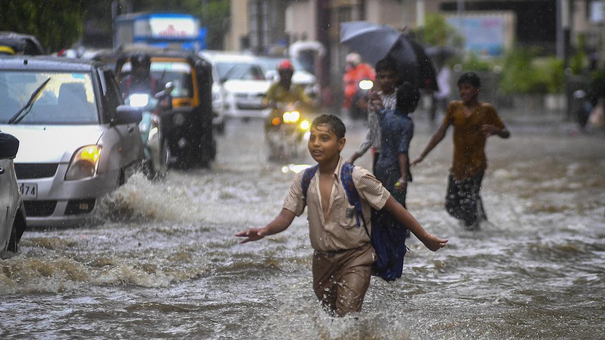 Monsoon advances to Delhi as heavy rainfall disrupts Mumbai and other regions across India