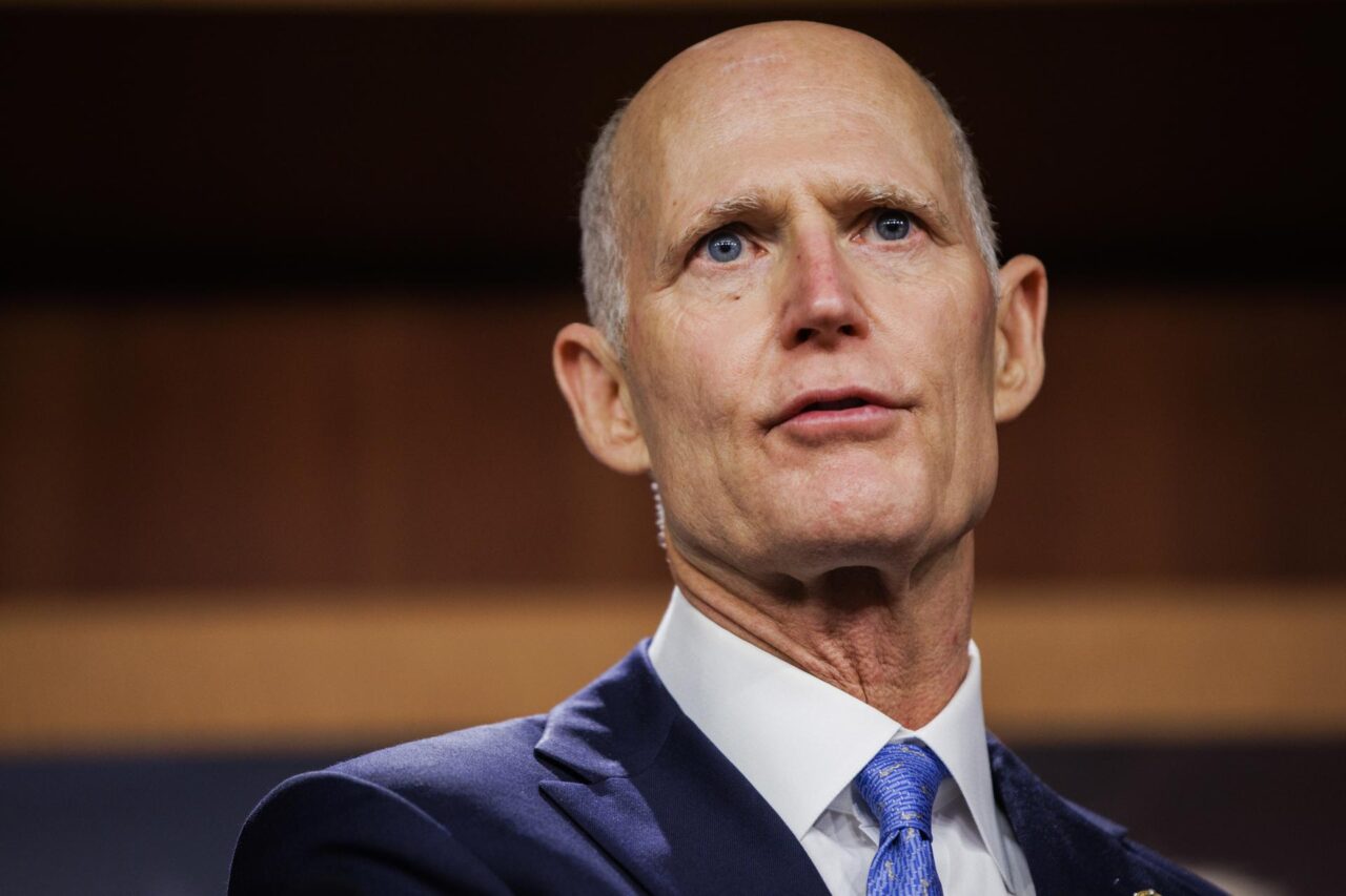 Rick Scott exige supervisión directa de EE.UU. sobre la ayuda humanitaria enviada a Venezuela tras los terremotos