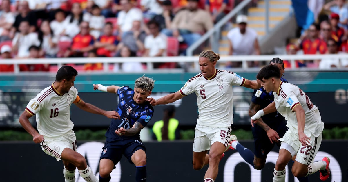 España enfrenta a Austria en un duelo decisivo por un cupo a octavos de final