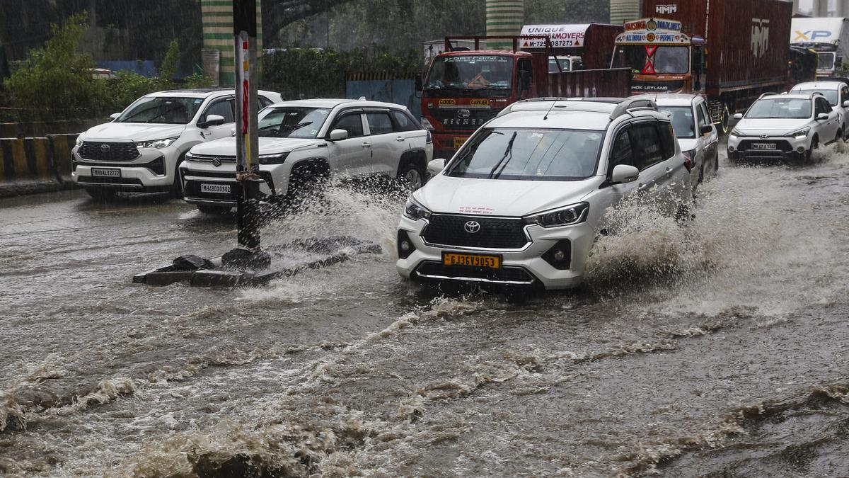 Heavy Rain Continues in Mumbai, Thane; Red Alert Remains for July 4-6